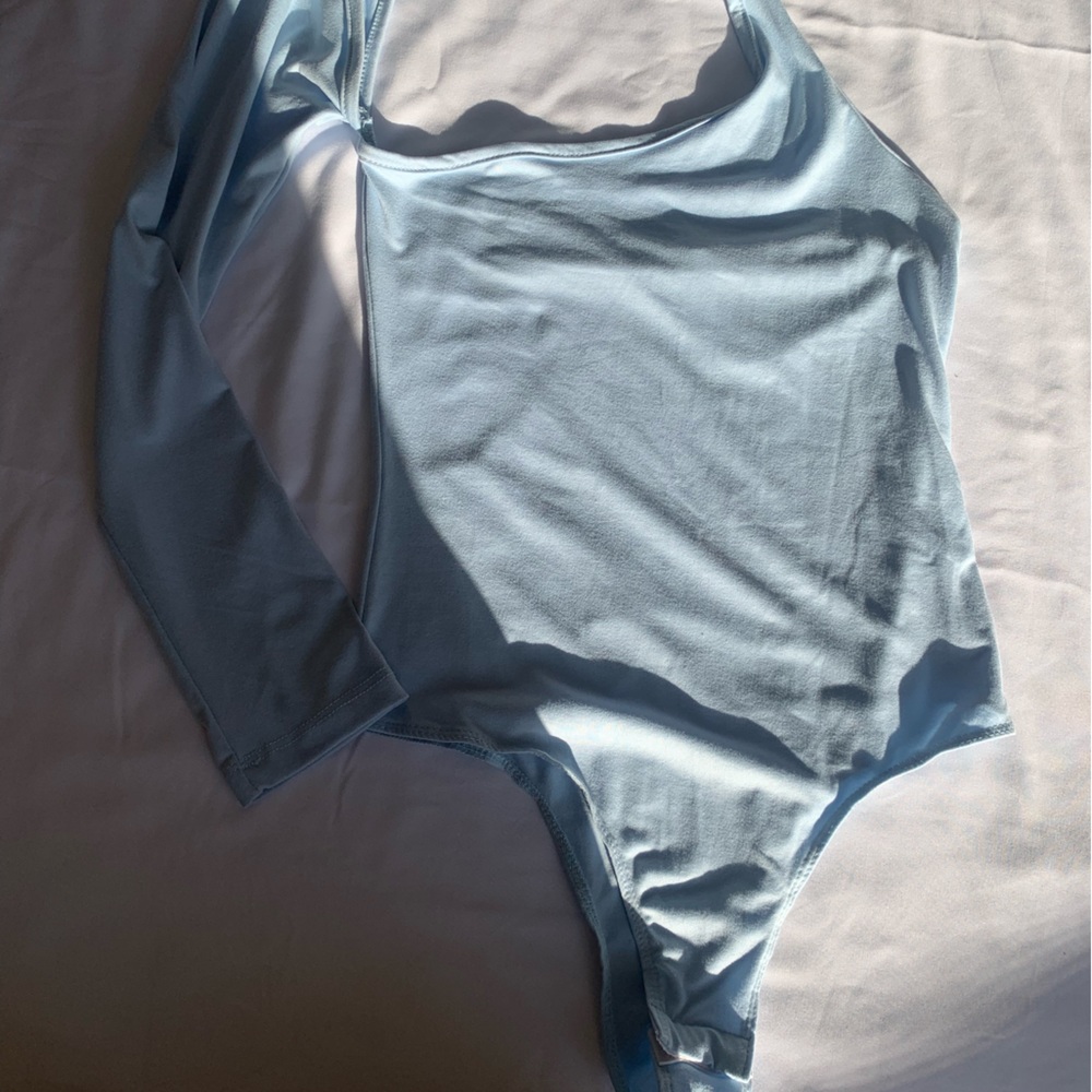 Fashion Nova off shoulder one piece 
Light blue 
S:M